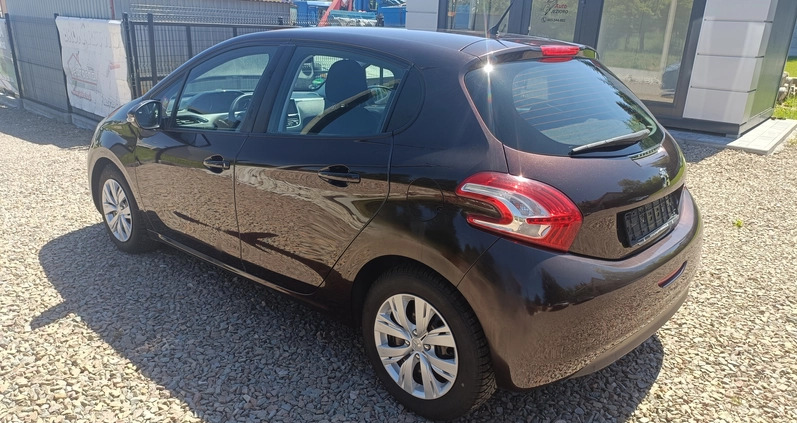 Peugeot 208 cena 15900 przebieg: 211000, rok produkcji 2013 z Dobrzyca małe 154